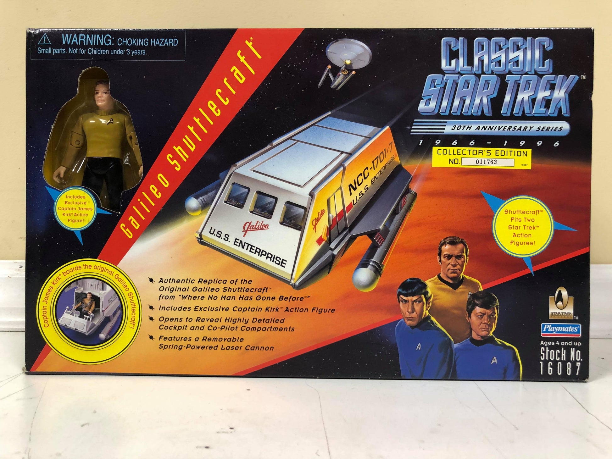 Galileo Shuttlecraft w/ Kirk
