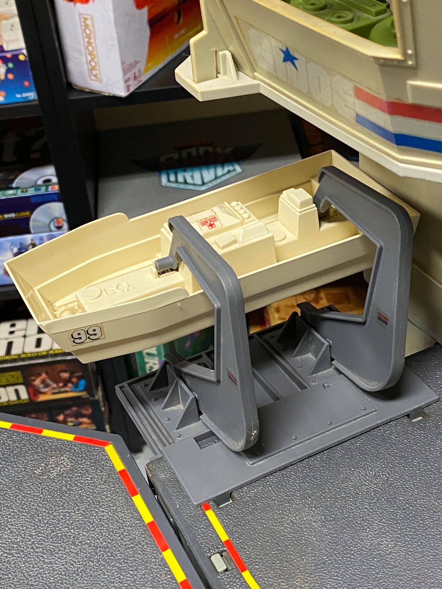 USS Flagg (1985)