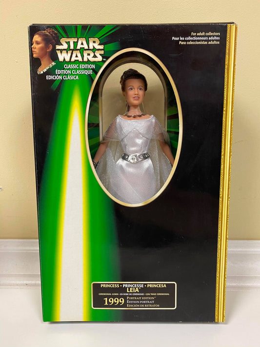 Princess Leia (Ceremonial Gown)