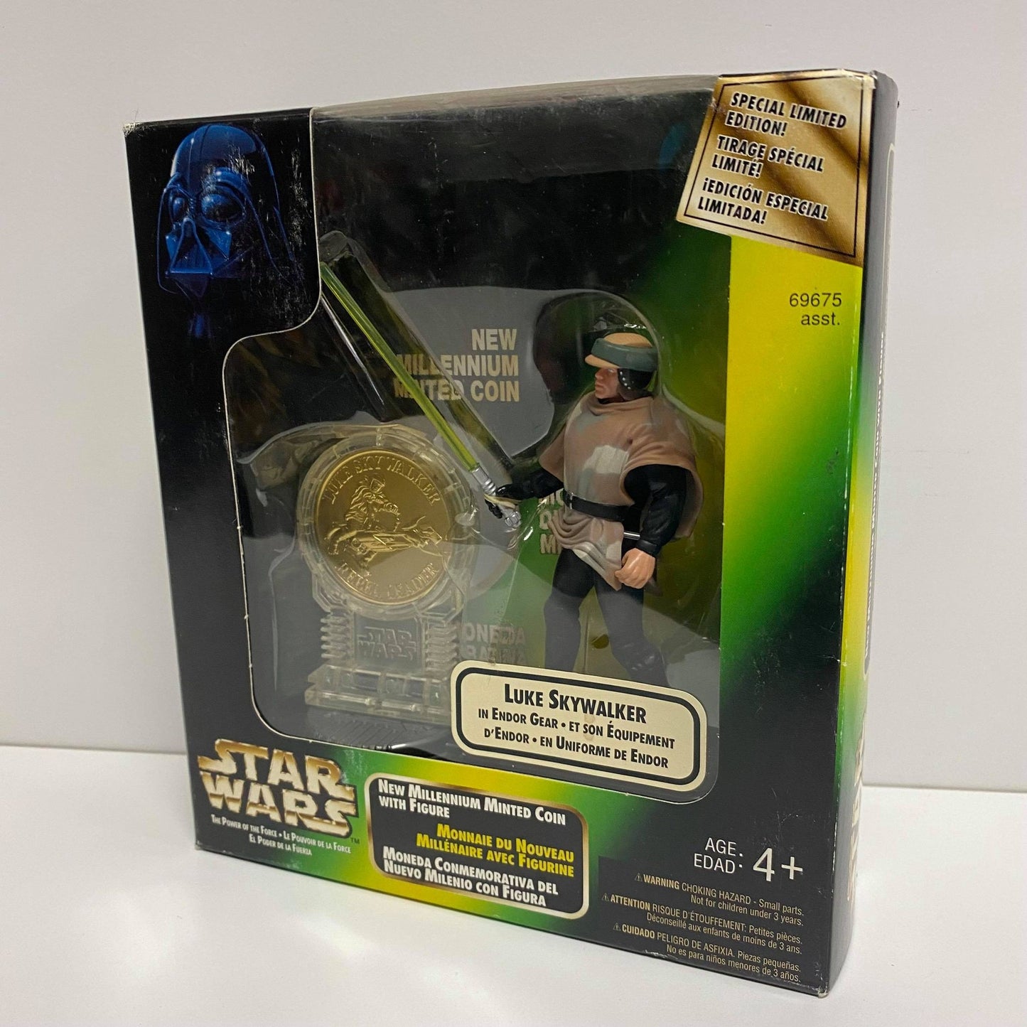 Luke Skywalker in Endor Gear w/ Coin