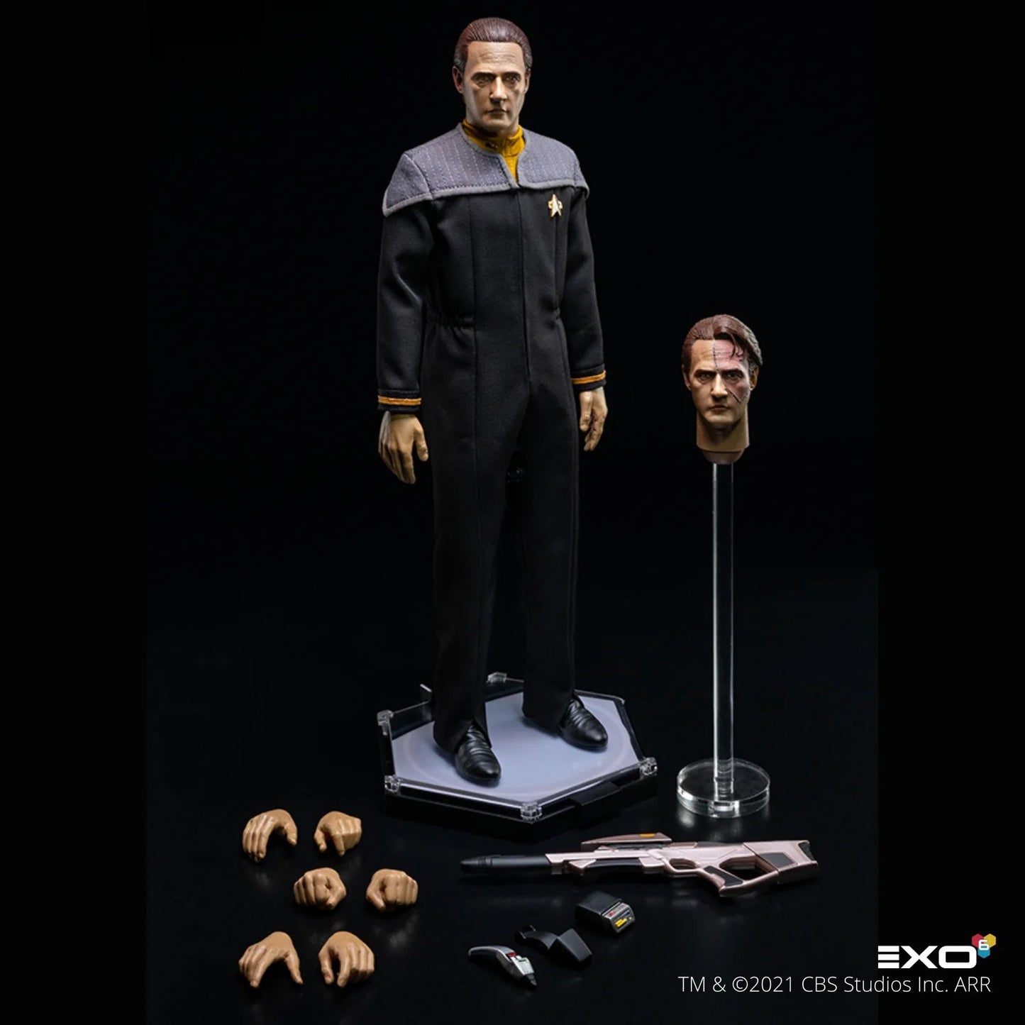 Data : First Contact