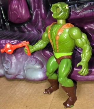 Kobra Khan