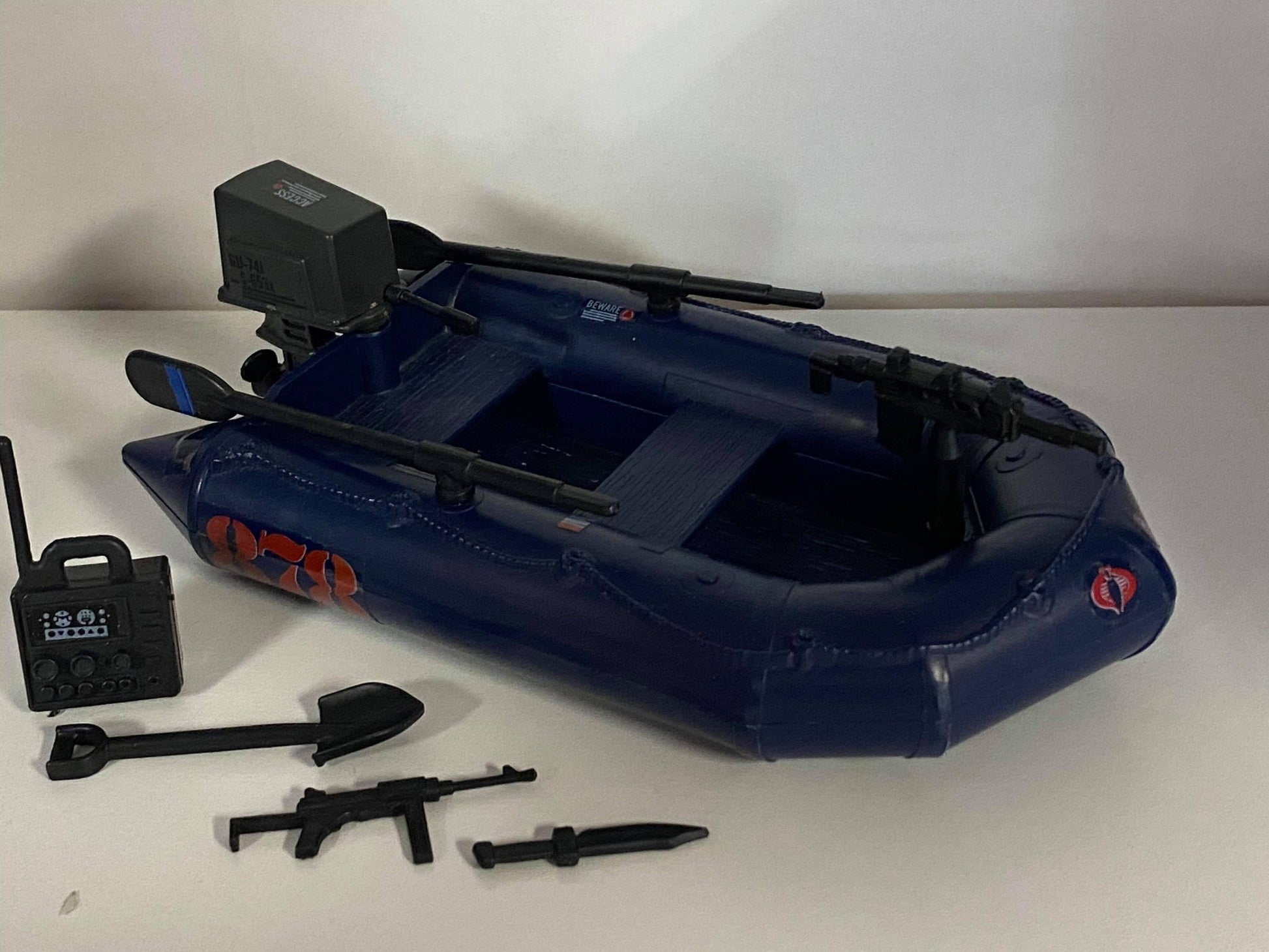 Cobra Night Landing (1985)